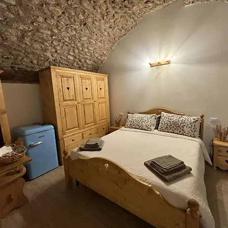 Antica Corte Apartment